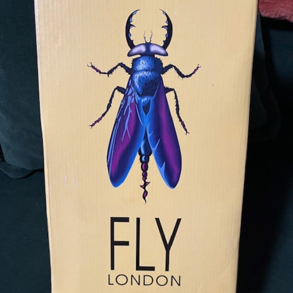 Rare Fly London Yake88 1FLY Black and White wedge Shoes Womens 37 or Size 6